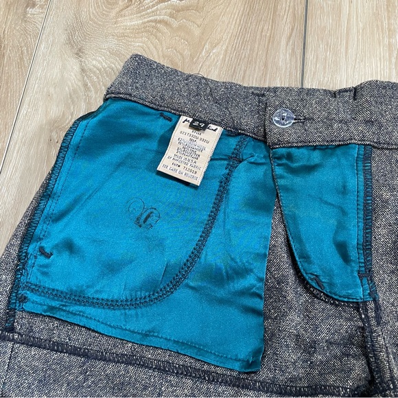 7 For All Man Kind Tweed Shorts - Picture 11 of 16